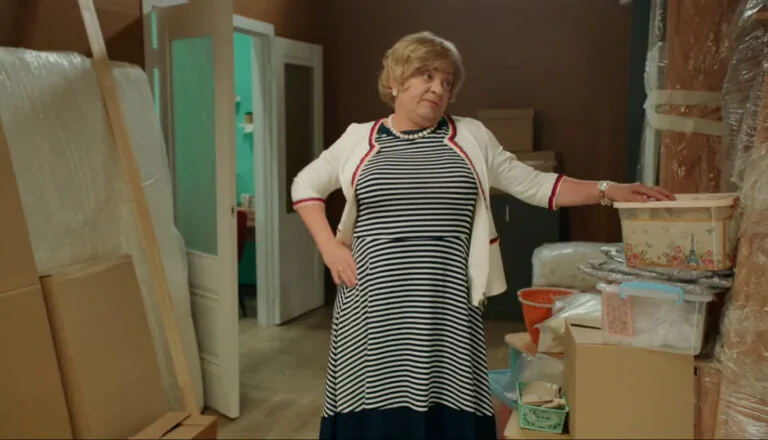 Момент из 11 серии 1 сезона