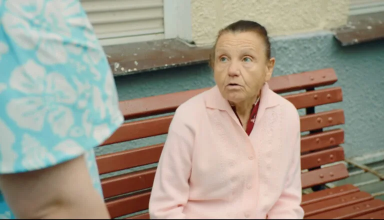 Момент из 1 серии 3 сезона